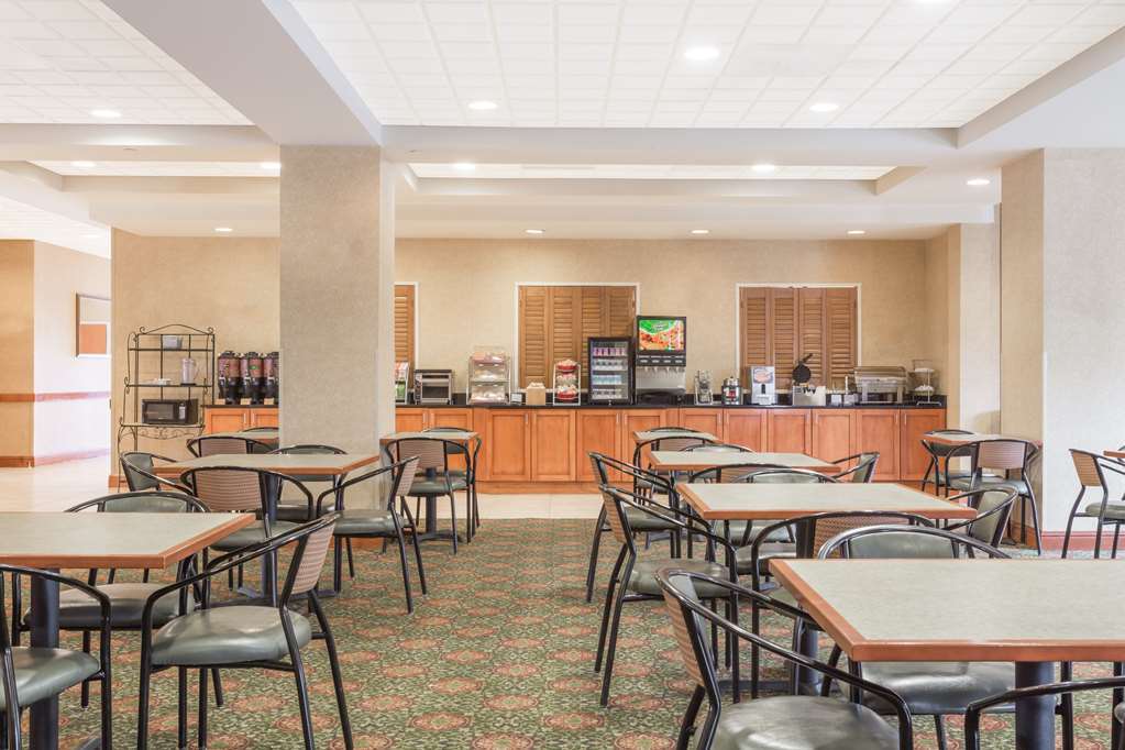 Hotel Wingate By Wyndham Stafford/Quantico Restaurant foto